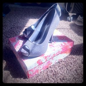 Chinese laundry pumps